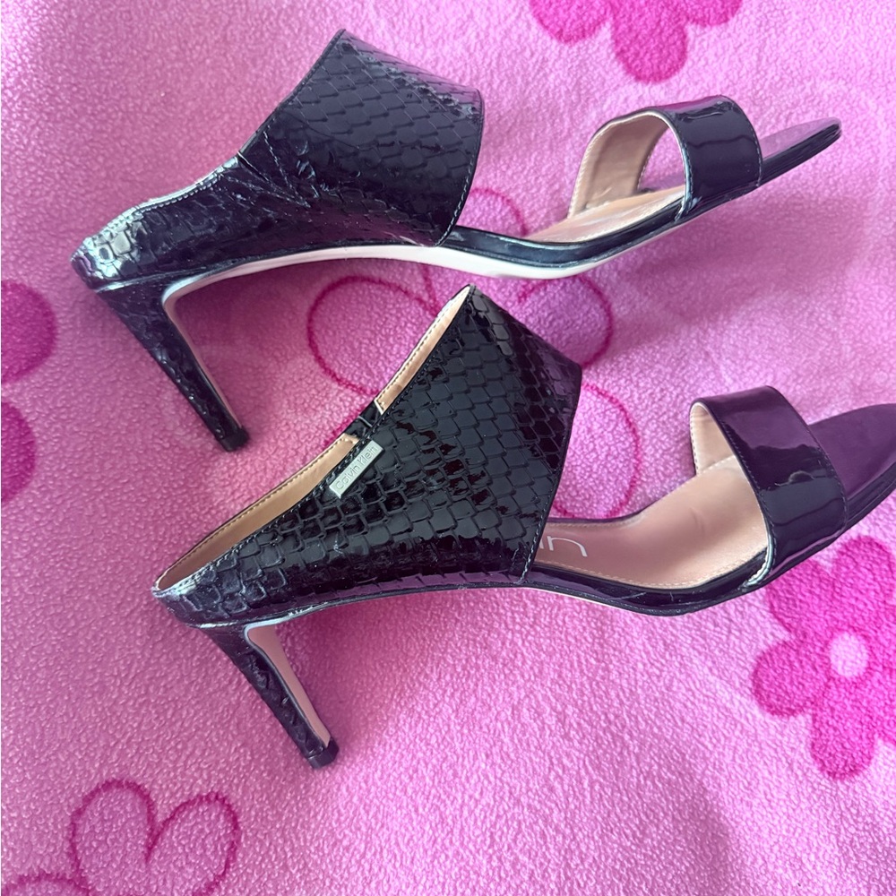 Calvin Klein Black Textured Heels